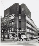 Het complex vlak voor de sloop.
<br/>
Stadsarchief Amsterdam, 1991